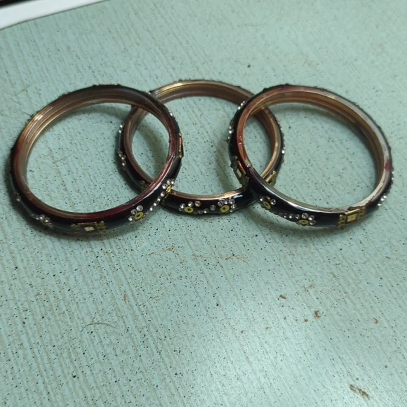 3 studded bracelets - Picture 2 of 4